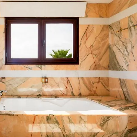 Holiday home Maison Suane *