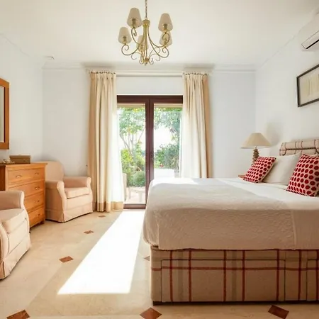 Holiday home Maison Suane *